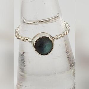 LABRADORITE HANDMADE RING WITH A TWISTED RING BAND UNISEX SIZE 7